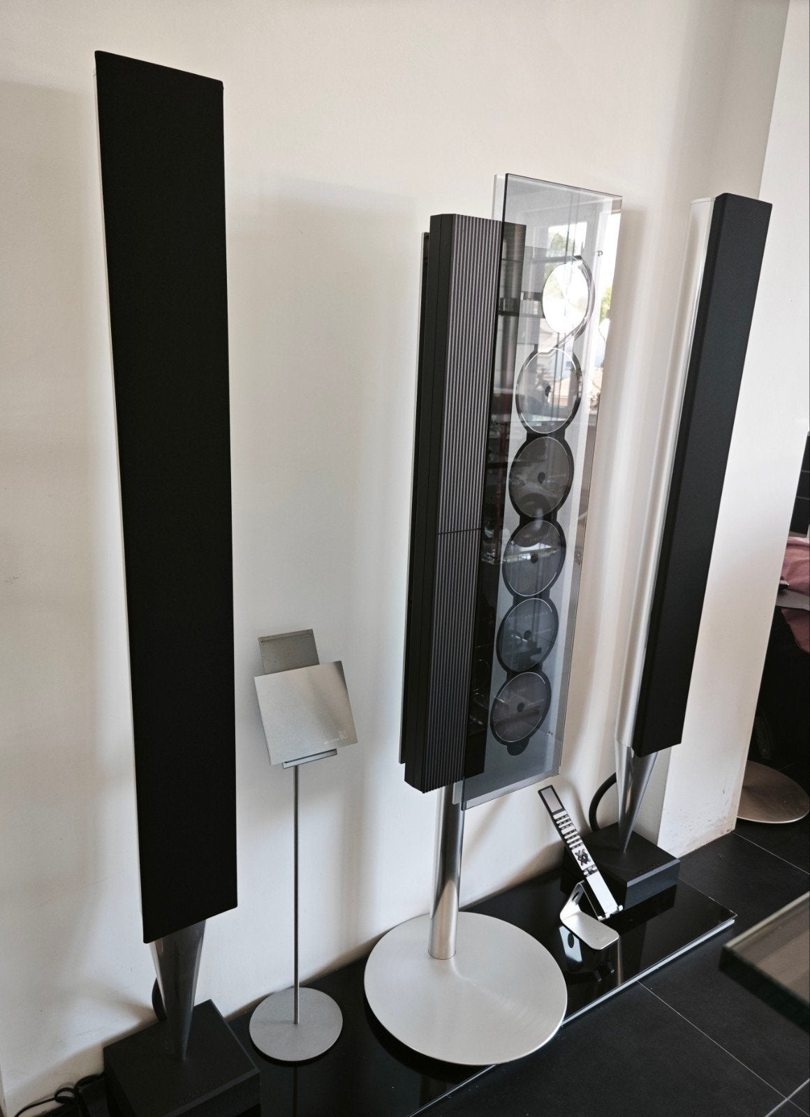 Bang & Olufsen BeoLab 8000 / B&O active luidsprekers, Ophalen, Vloerstaande luidspreker, 120 tot 150 watt, Zo goed als nieuw