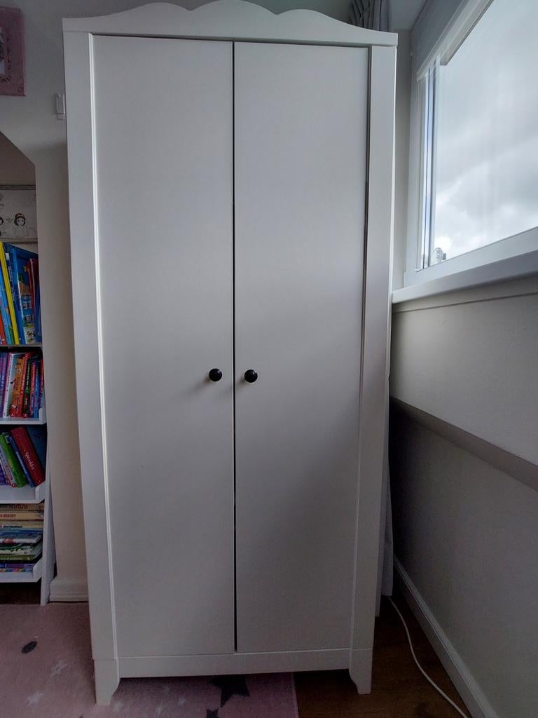 IKEA Hensvik kinderkledingkast, wit, 75x50x174cm (BxDxH), Huis en Inrichting, Kasten | Kledingkasten, Ophalen, Met deur(en), 50 tot 100 cm