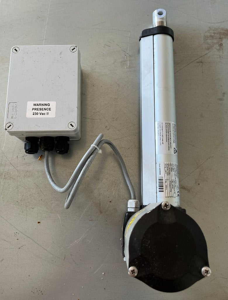 lineaire actuator / motor, Ophalen, Nieuw