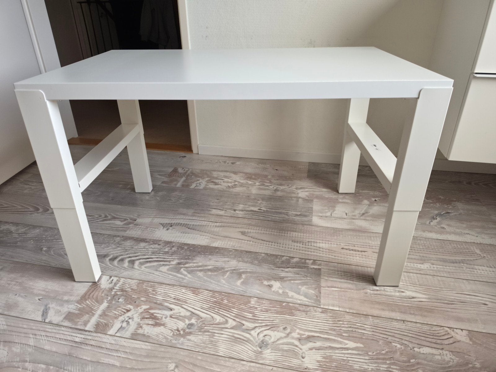 IKEA Kindertafel - Wit, Huis en Inrichting, Ophalen, Modern, Kindvriendelijk, Zo goed als nieuw, Rechthoekig