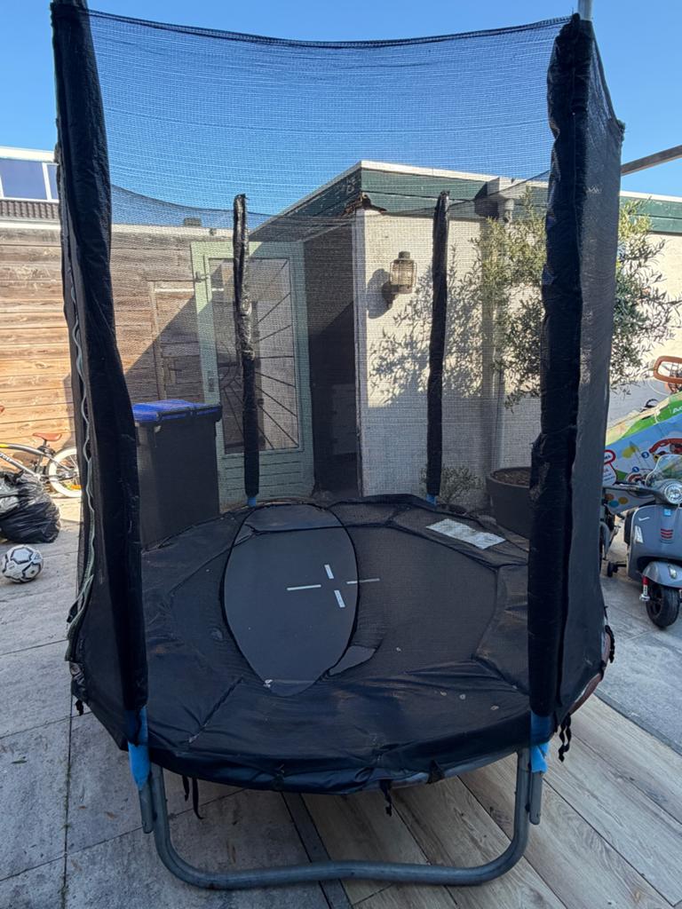 Trampoline met veiligheidsnet, Ophalen, Gebruikt