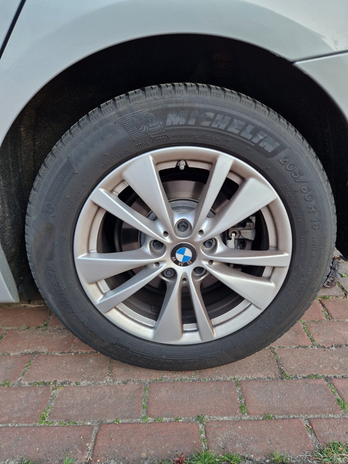 BMW 16 inch velgen met Michelin CrossClimate banden, Ophalen, Gebruikt