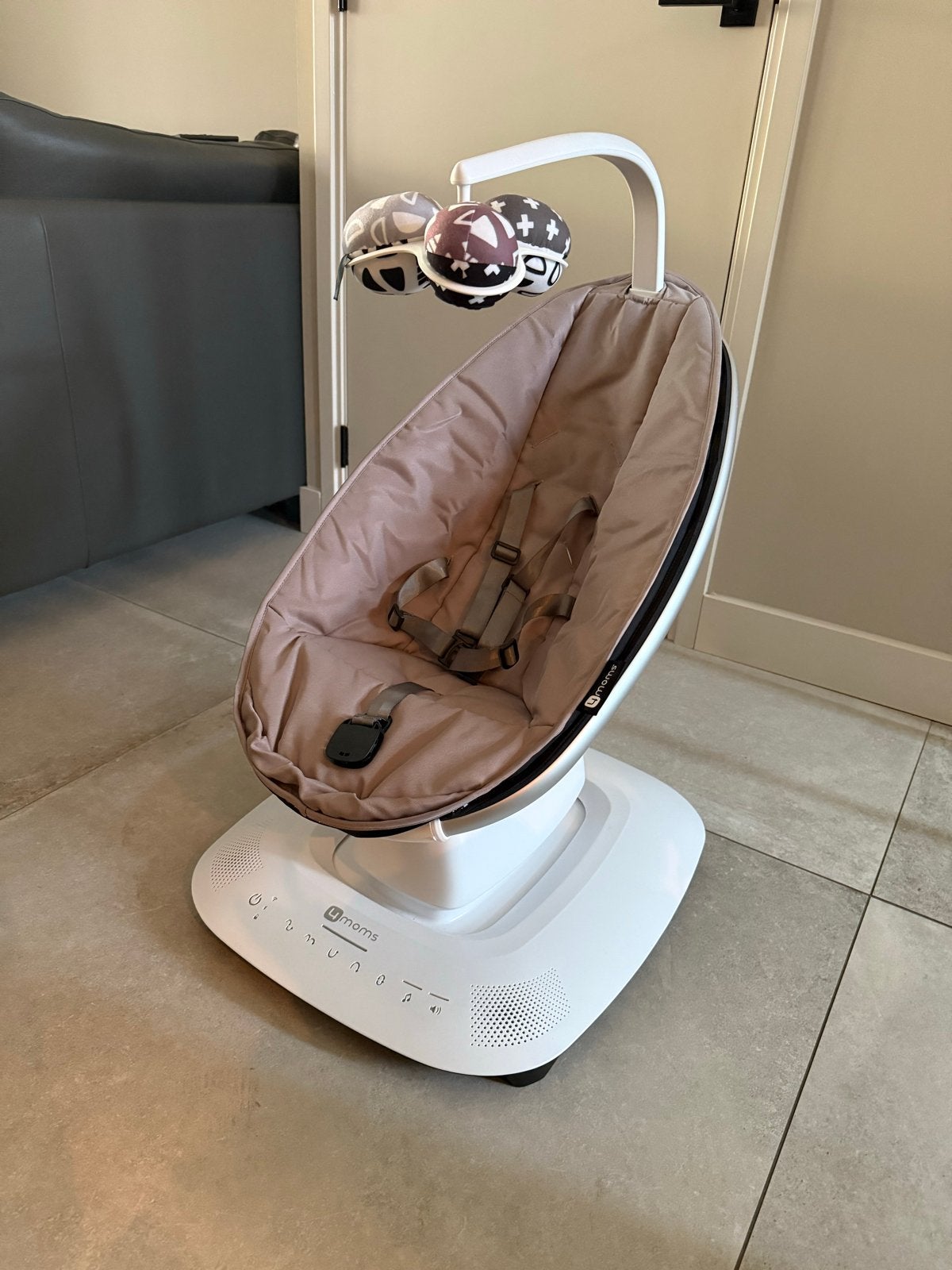Zo goed als nieuwe 4moms mamaRoo schommelstoel (ook in zwart, Ophalen, Zo goed als nieuw