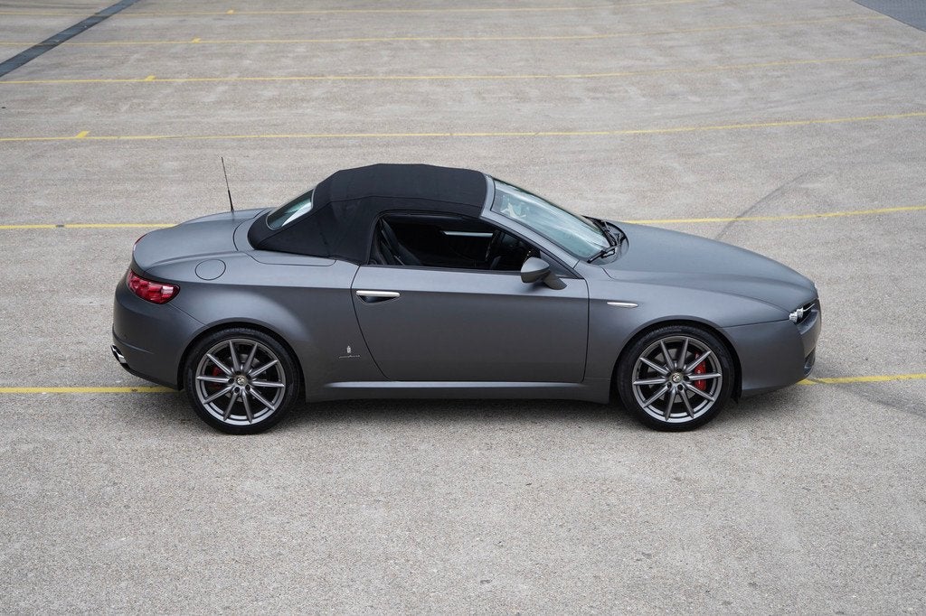 Alfa Romeo Spider 1.7 T Italia Independent 1750 TBI, Auto's, Euro 5, Gebruikt, Zwart, 4 cilinders