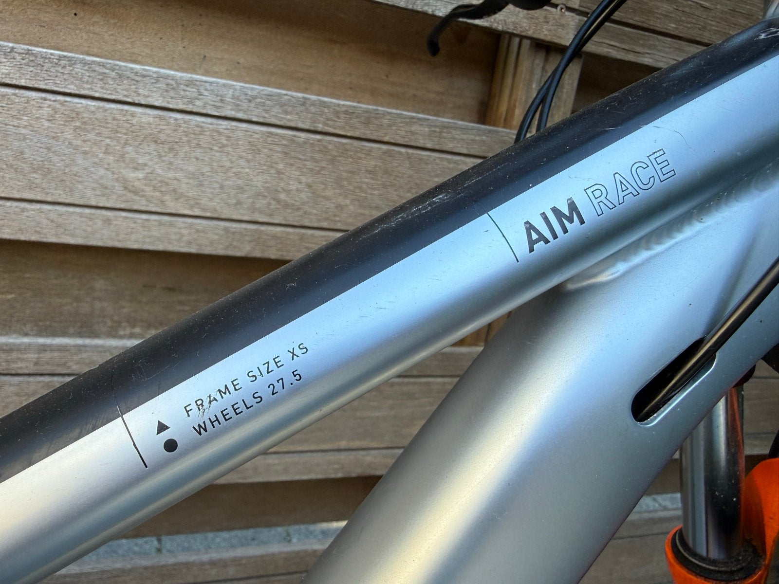 Foto 11 van Cube Aim Race Mountainbike 27.5 - Zo goed als nieuw