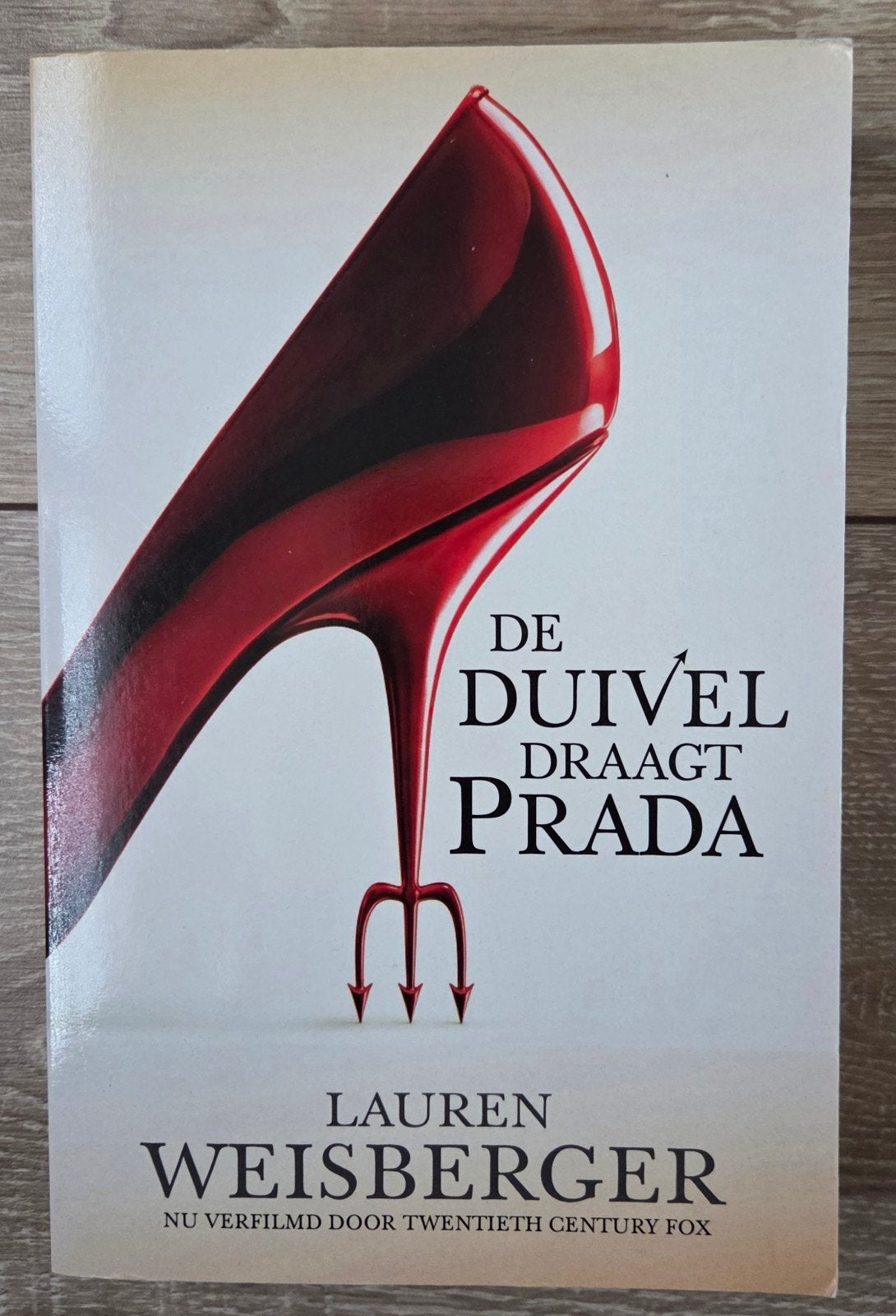 Lauren Weisberger - De duivel draagt Prada, Ophalen of Verzenden, Zo goed als nieuw, Lauren Weisberger