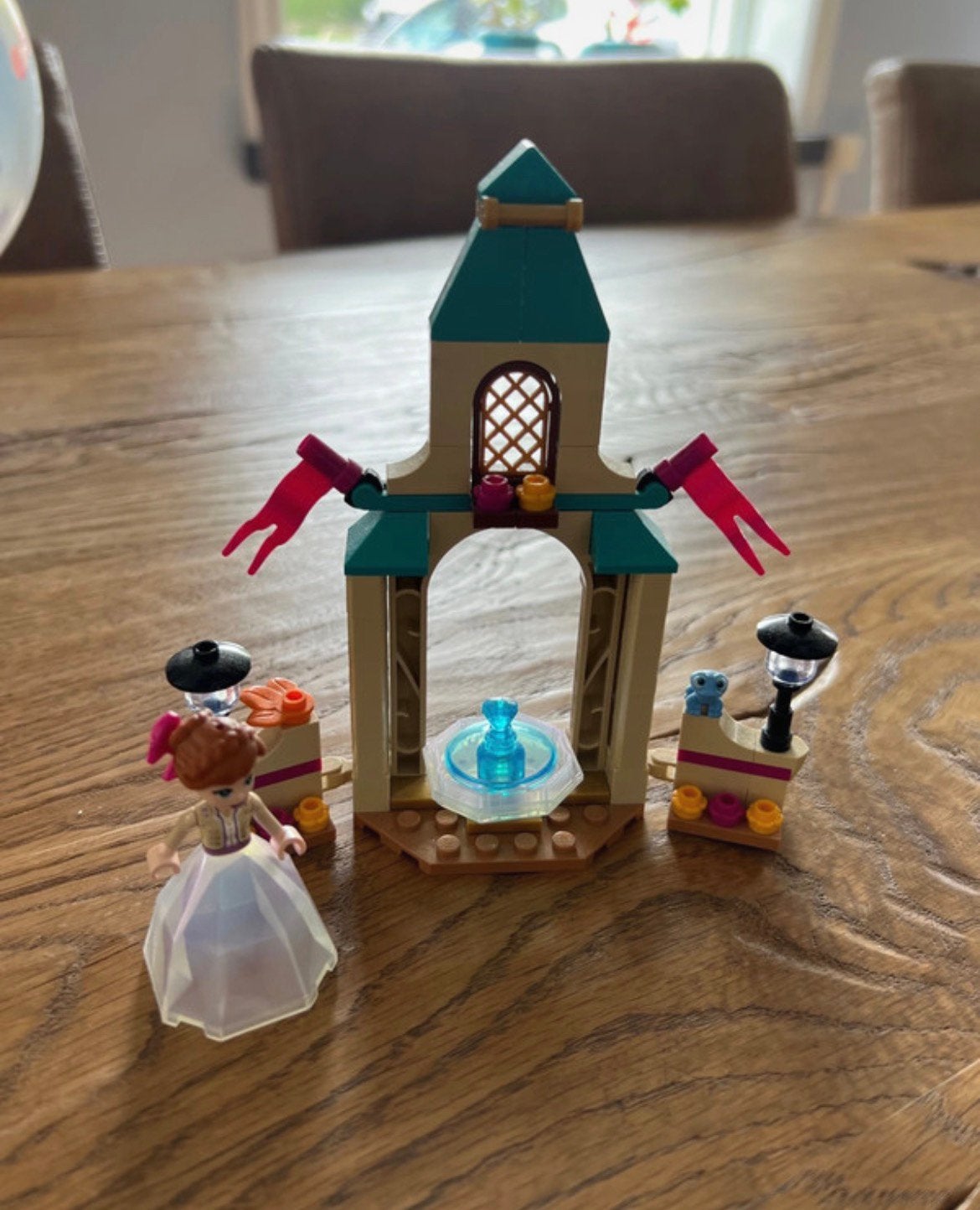 Lego 43198 - Frozen - Binnenplaats van Anna’s Kasteel, Gebruikt, Lego, Compleet, Ophalen of Verzenden
