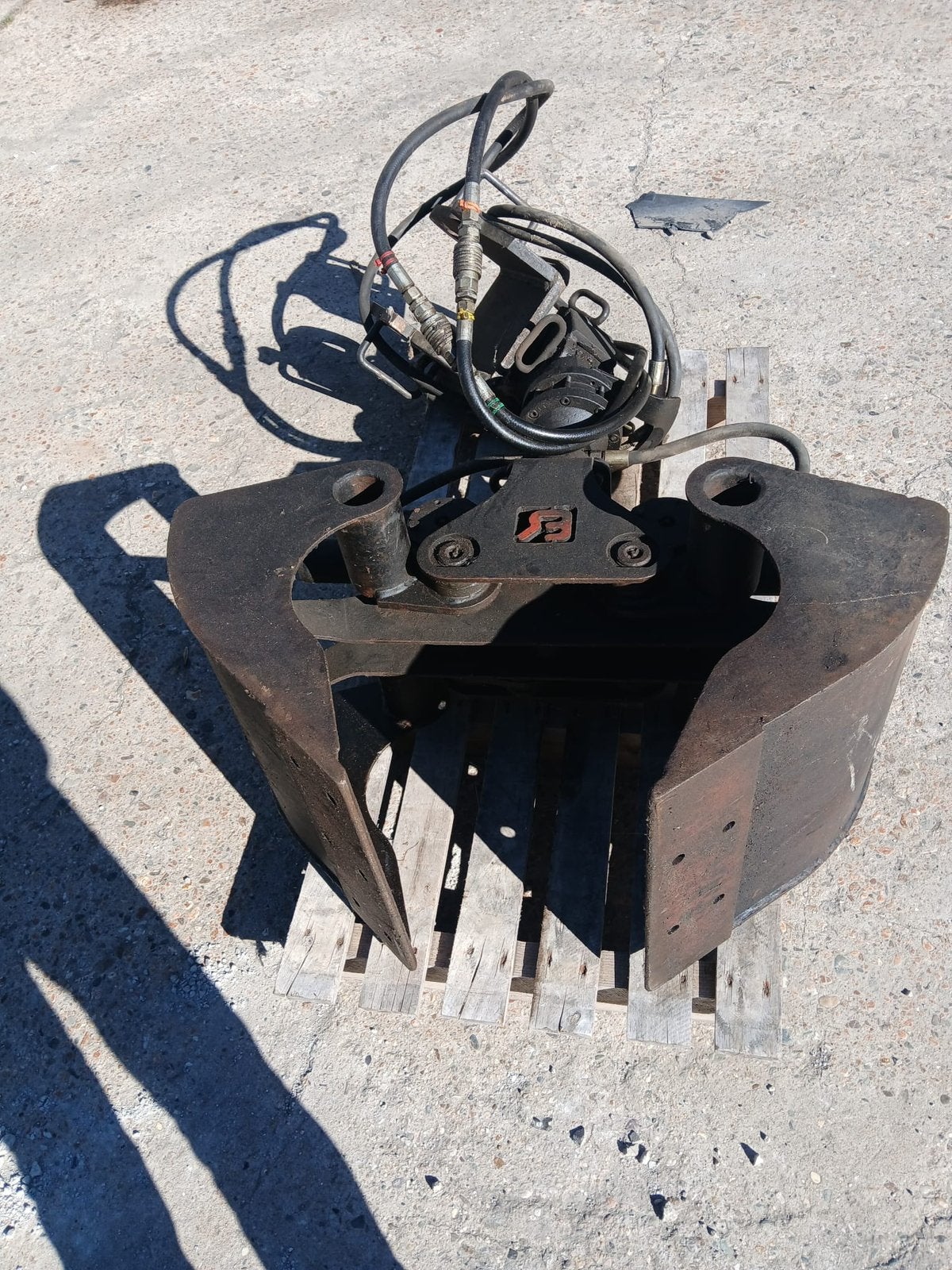 Knijpbak takeuchi, 1000 tot 2000 kg, Ophalen, Hydraulisch, Overige typen