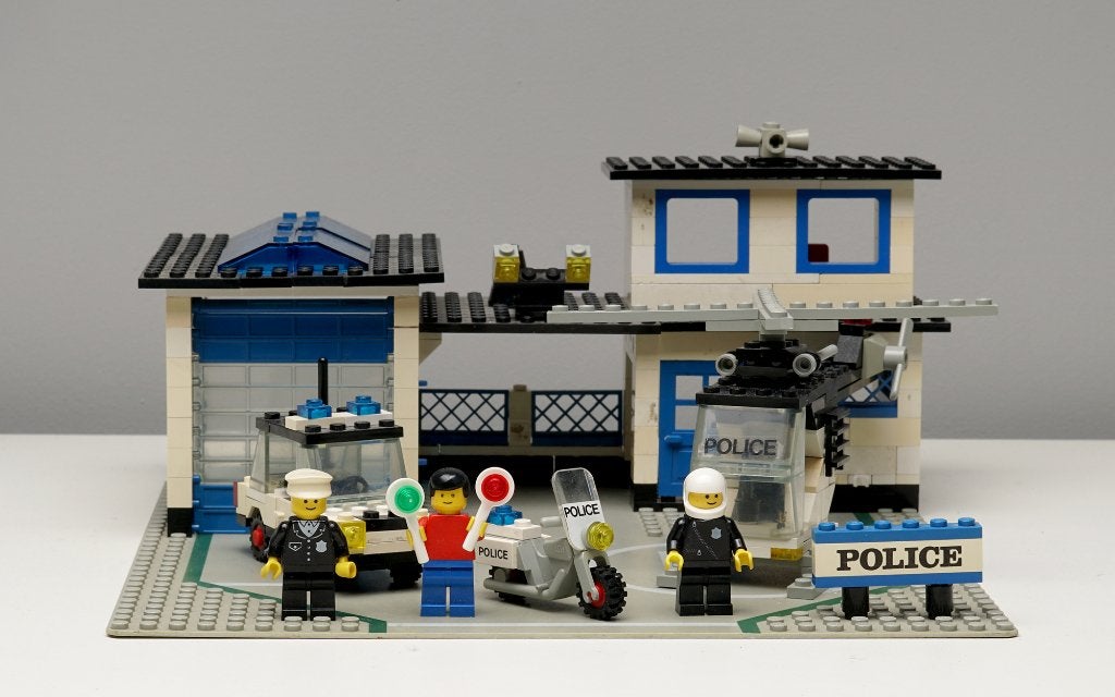 Lego 6384 politiebureau, Gebruikt, Lego, Ophalen of Verzenden, LEGOLAND