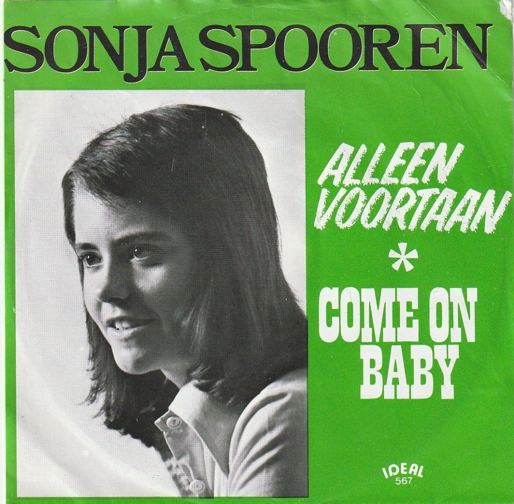 Sonja Spooren - Alleen  vooraan - Nr 43, Ophalen, Gebruikt, 7 inch, Levenslied of Smartlap