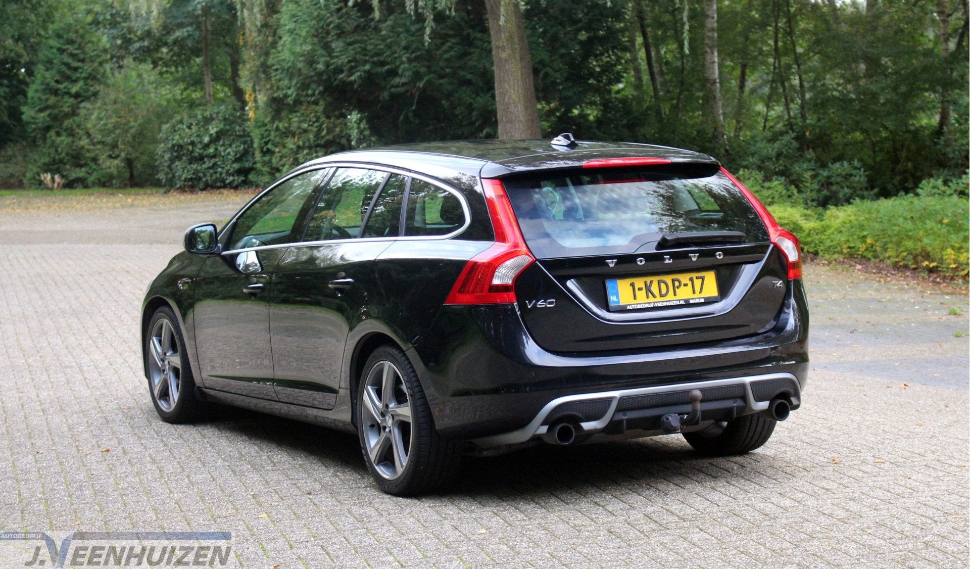 Volvo V60 1.6 T4 R-Design | 2013 |⭐ Navi |✨Cruise, Auto's, Voorwielaandrijving, 15 km/l, Gebruikt, 4 cilinders