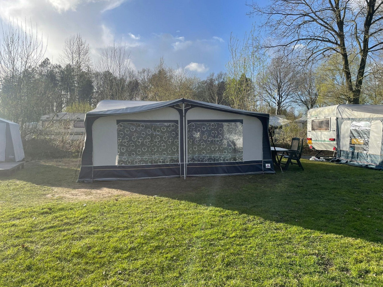 Hobby 540 met stapelbed en voortent, Particulier, Rondzit, Hobby