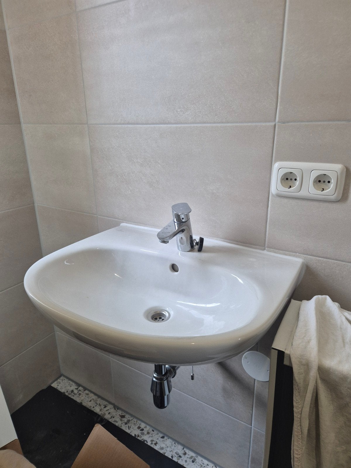 Villeroy & Boch wasbak incl. kraan, Huis en Inrichting, Badkamer | Badkamermeubels, Ophalen, Nieuw, 50 tot 100 cm, Minder dan 100 cm