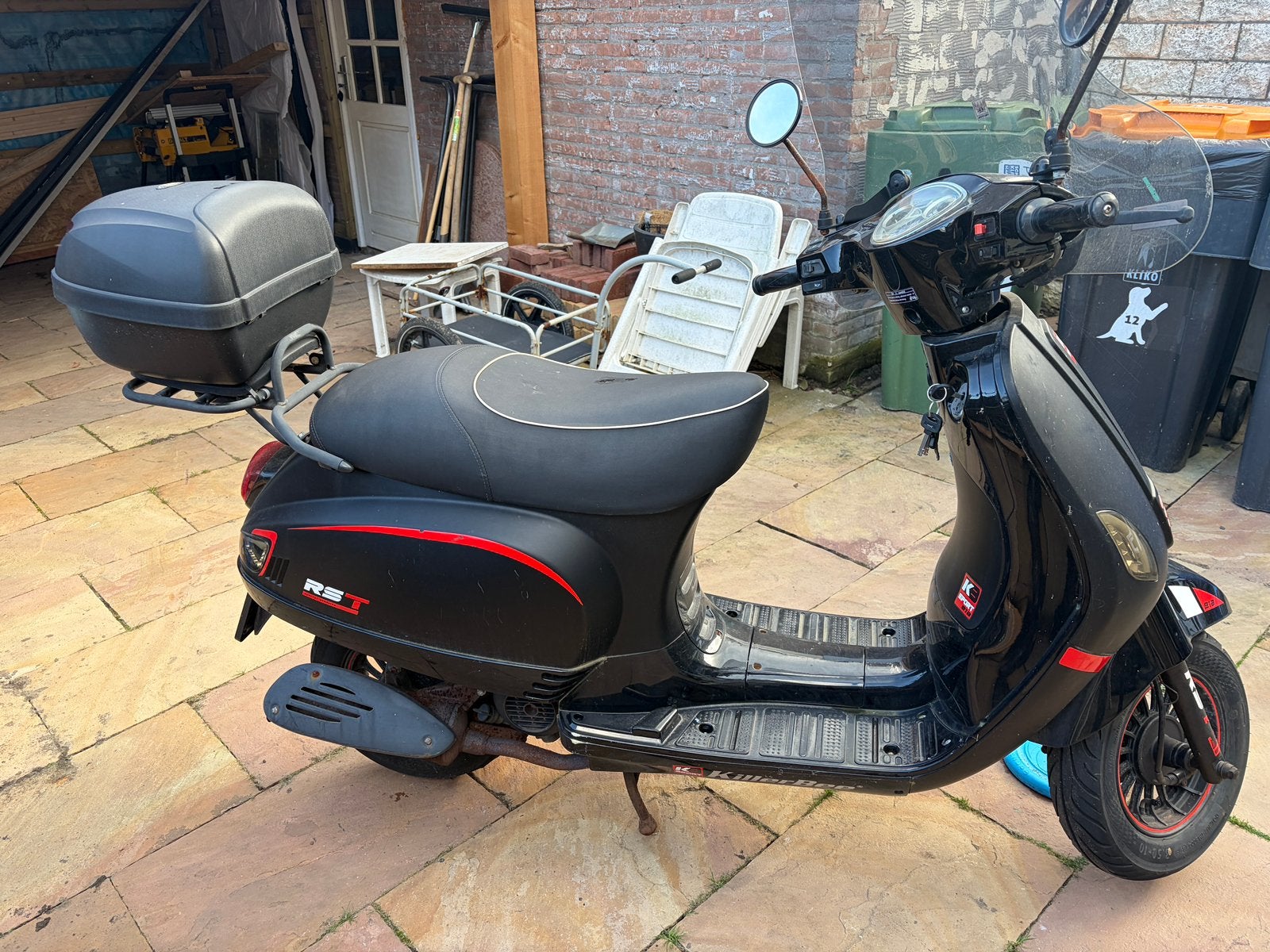 Snorscooter Killerbee sport met toebehoren, Gebruikt, Benzine, Ophalen, Overige merken