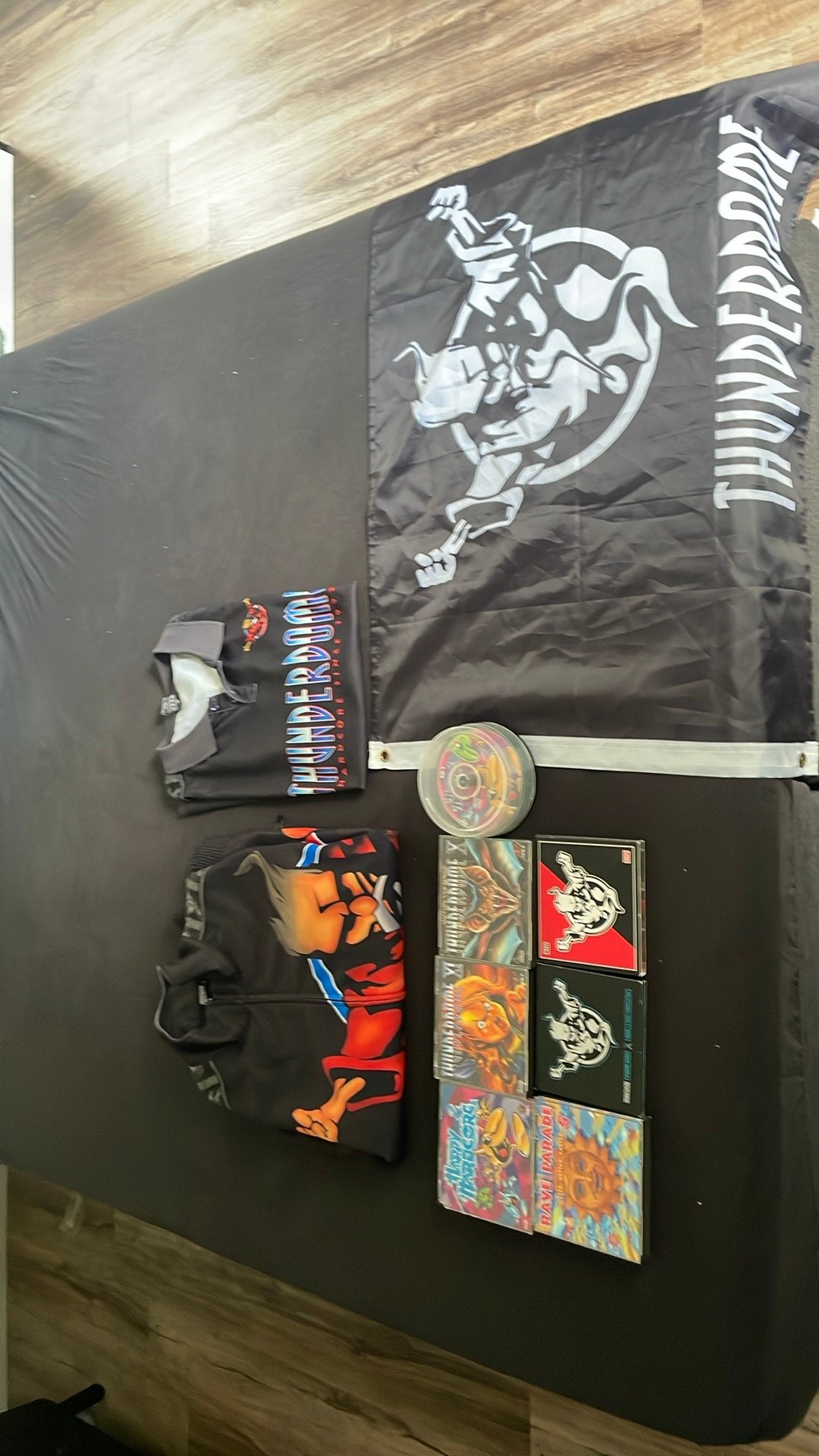 Thunderdome colectie, Ophalen, Zo goed als nieuw