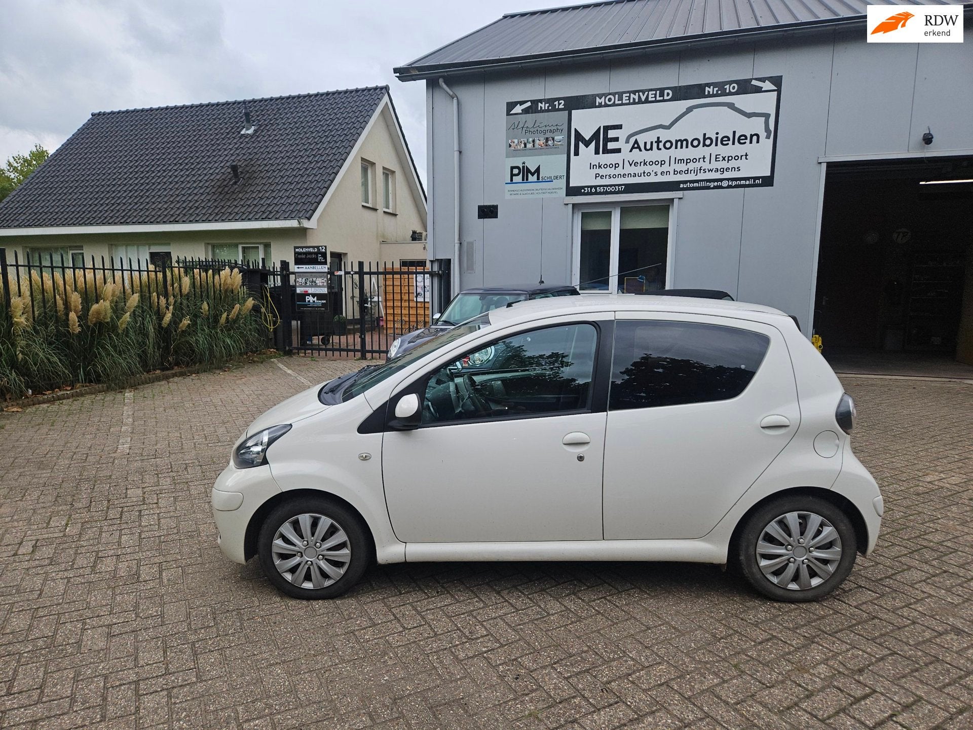Toyota Aygo 1.0-12V Dynamic Blue AIRCO (INRUIL MEENEEMPRIJS), Auto's, Voorwielaandrijving, Gebruikt, 4 stoelen, Bedrijf