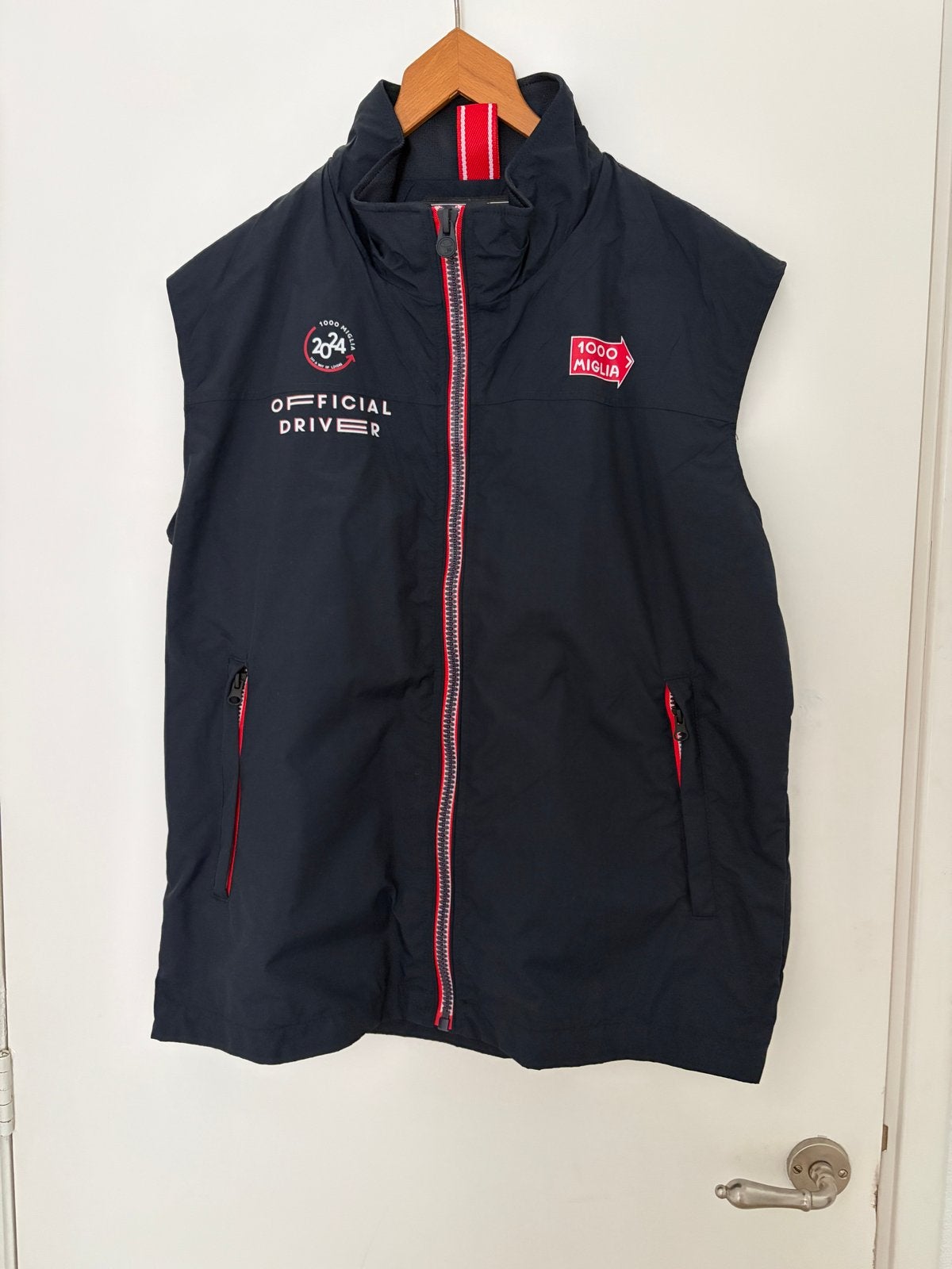 Mille Miglia 2024 Official Driver Bodywarmer - Maat L, Verzenden, Nieuw, Maat 52/54 (L), Blauw