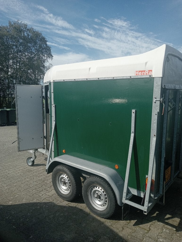 Schaap en geit  henra veetrailer, Vrouwelijk, Geit