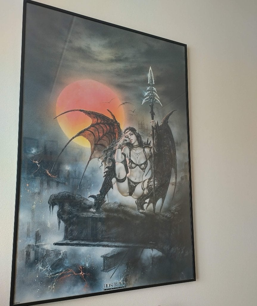 Poster met lijst Luis Royo, Verzamelen, Posters, Ophalen, Rechthoekig Staand, Met lijst, Zo goed als nieuw