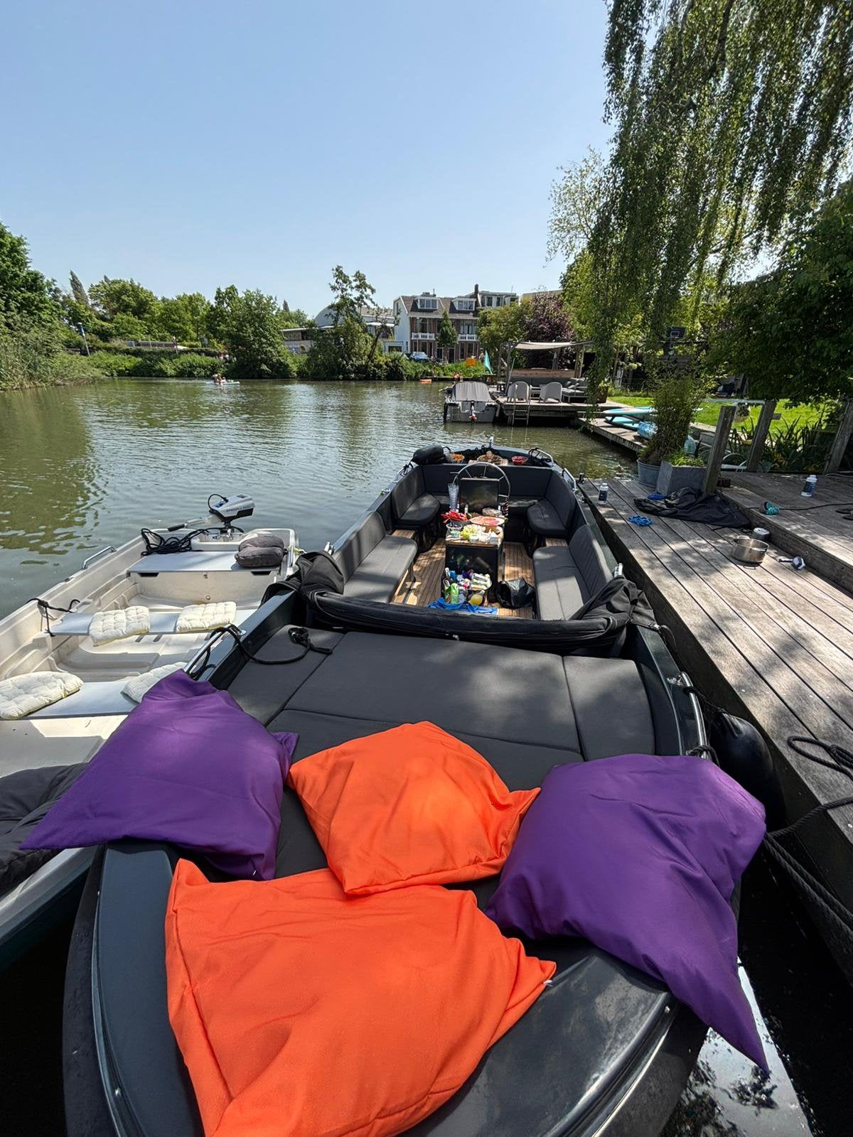 Prachtige moderne sloep huren grachten utrecht boot tm 13 p, Ophalen of Verzenden, Zo goed als nieuw