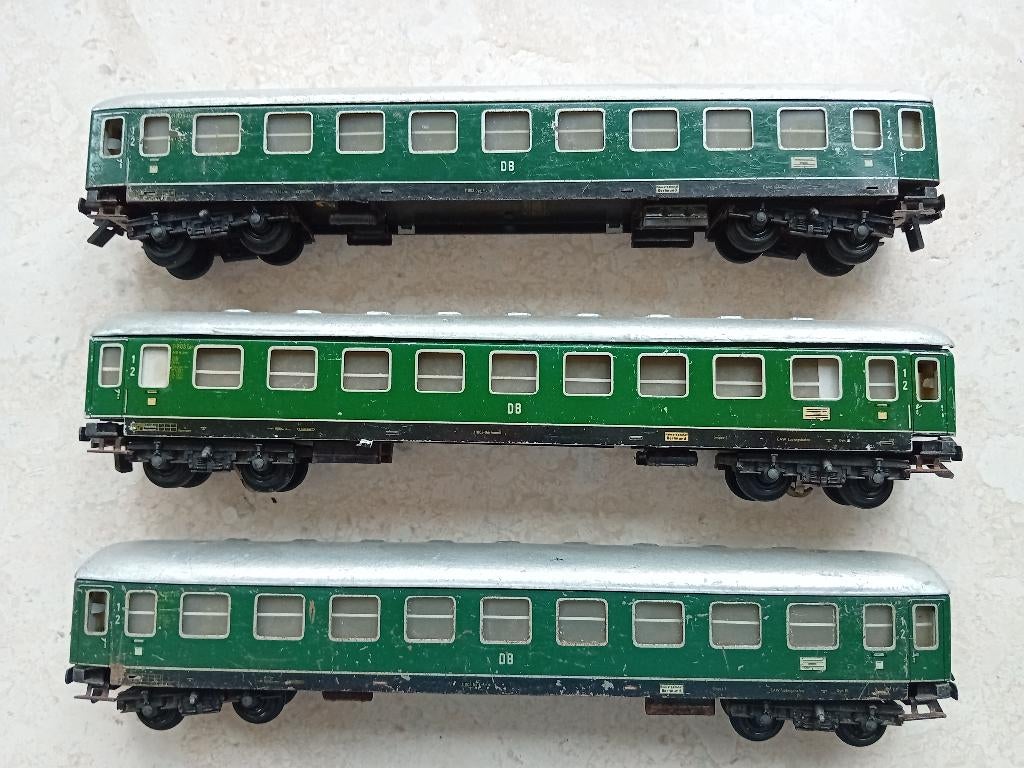 H0#328 Trix 3x Personen rijtuig., Hobby en Vrije tijd, Modeltreinen | H0, Gebruikt, Gelijkstroom, Trix, Wagon