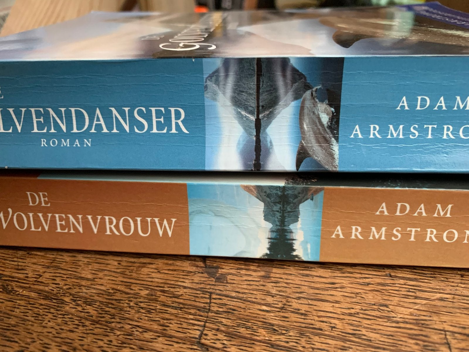 Adam Armstrong: 2 titels, Ophalen of Verzenden, Zo goed als nieuw