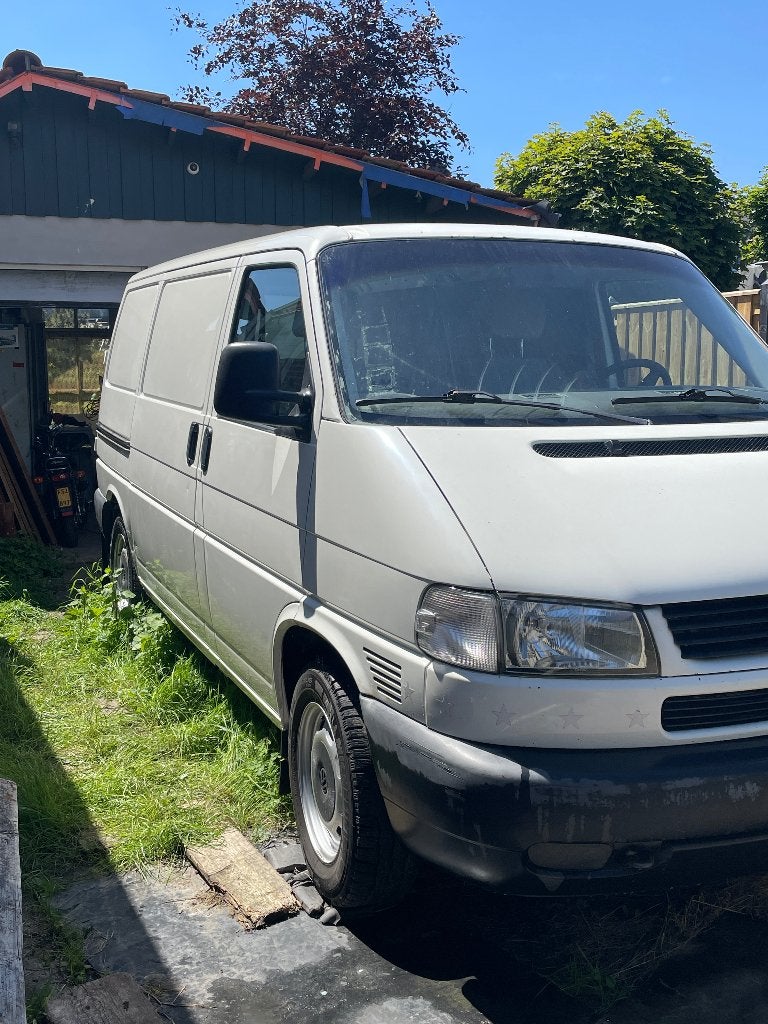 Volkswagen Transporter T4 tdi 88pk 5cylinder, Volkswagen, Wit, Grijs, Standkachel