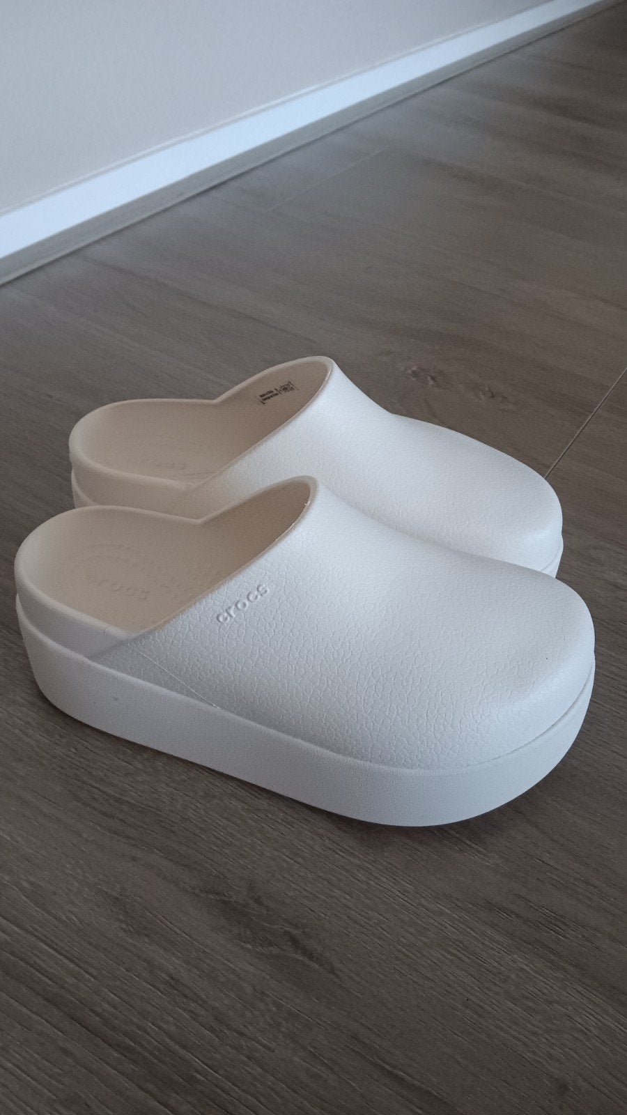 Witte Crocs Dylan clogs maat 36/37, Slippers, Wit, Ophalen of Verzenden, Zo goed als nieuw