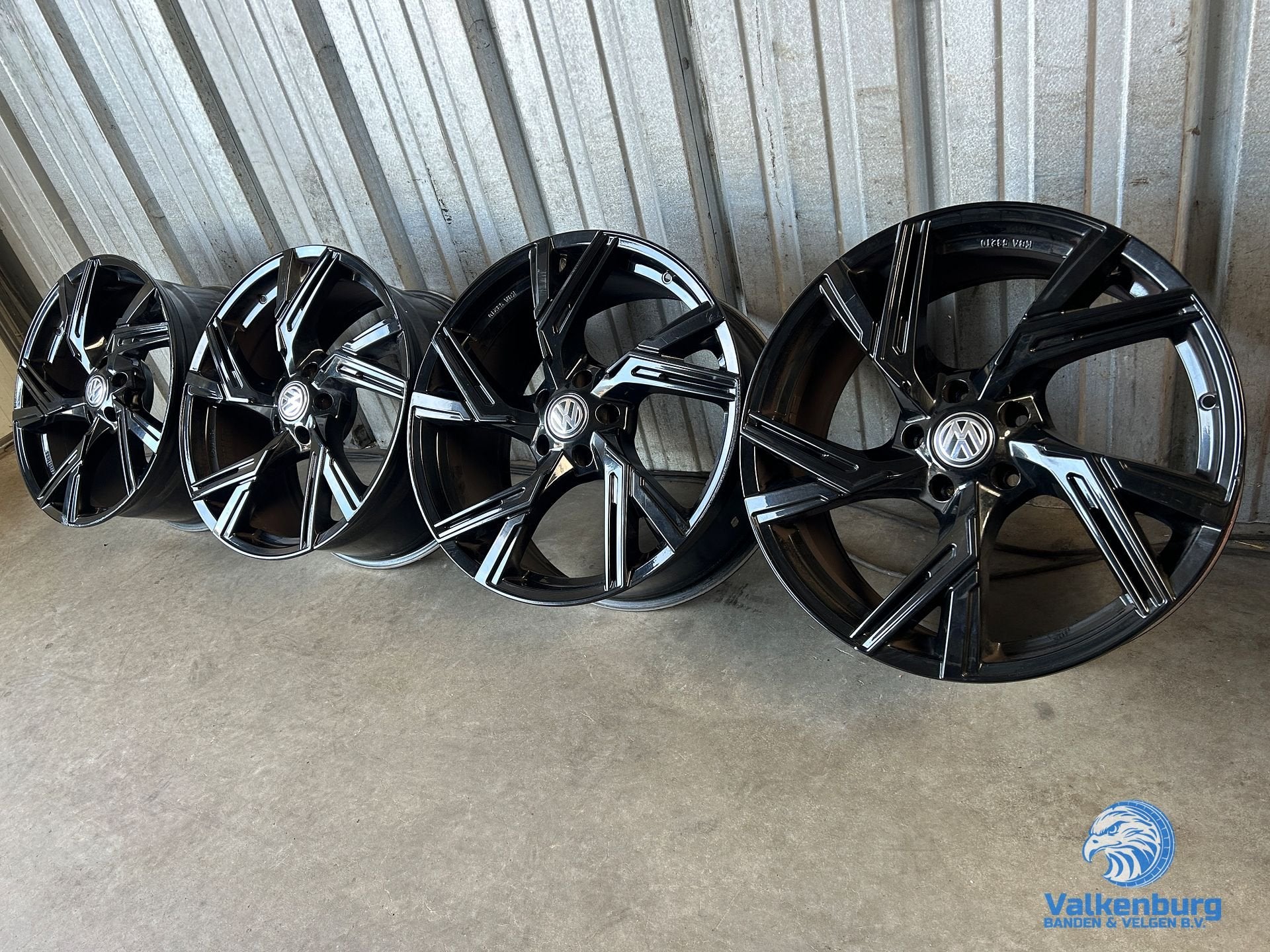 VW Transporter T5 GP T6 T6.1 T7 Bulli GMP Angel 20 inch zwar