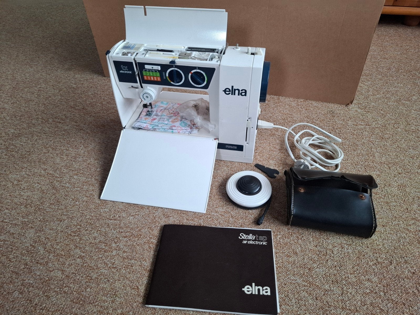 Elna naaimachine Stella T sp air electronic, Ophalen of Verzenden, Gebruikt, Naaimachine