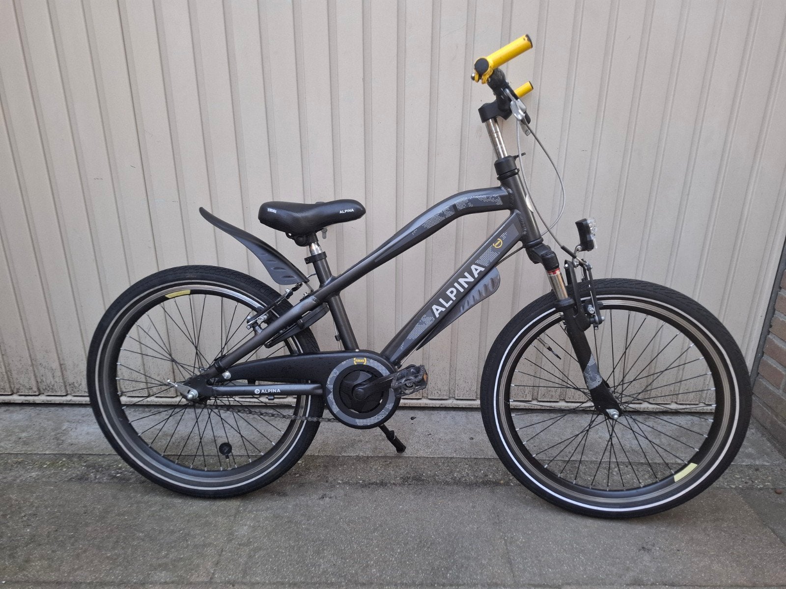 Alpina trial 22 inch jongensfiets, Ophalen, Gebruikt, 22 inch, Handrem
