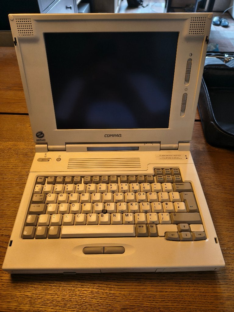 Compaq LTE 5000 retro Windows 95 laptop, Computers en Software, Vintage Computers, Ophalen of Verzenden, Compaq