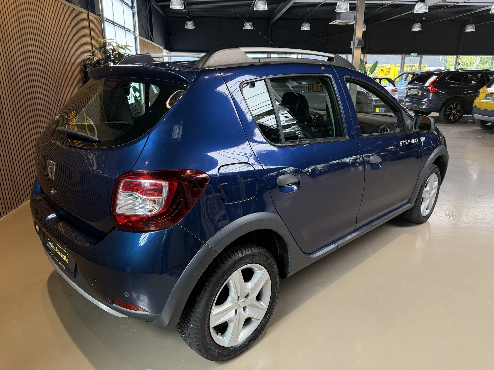 Dacia Sandero 0.9 TCe Easy-R Stepway Lauréate AUTOMAAT | NA, 898 cc, Stof, Euro 6, Blauw