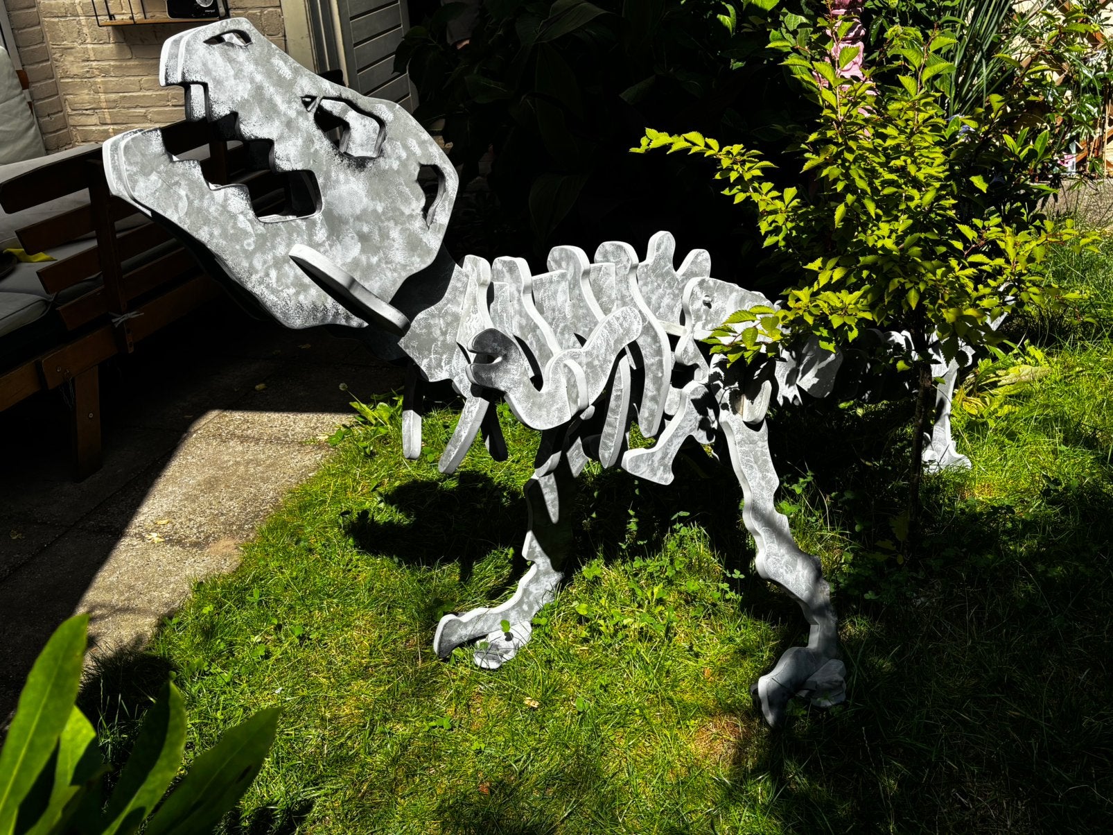Zeer grote t-rex dinosaurus van MDF. Meer dan 2 meter lang., Overige merken, Overige typen, Ophalen of Verzenden, Zo goed als nieuw