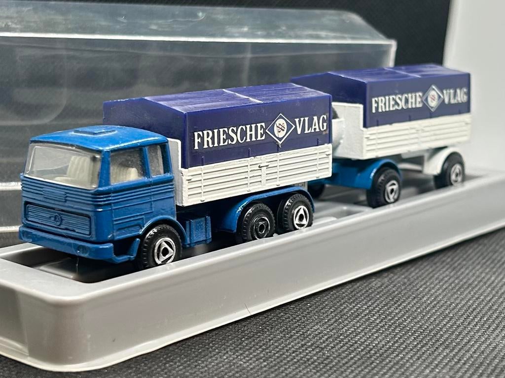 Efsi Mercedes Combi Friesche Vlag 1:87 OVP, Verzenden, Zo goed als nieuw, Bus of Vrachtwagen, Efsi