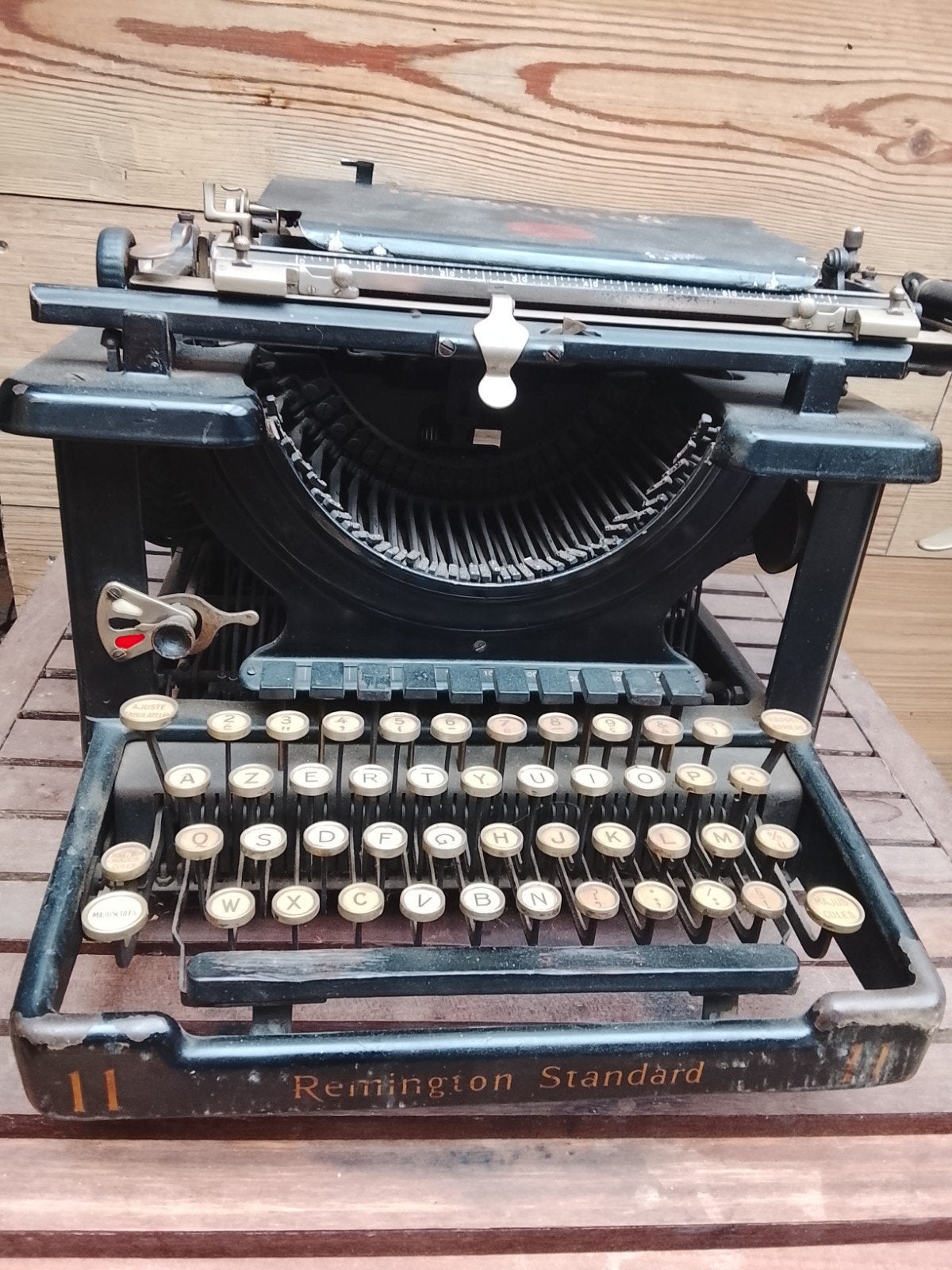 zeer oude typemachine weet niet hoe oud die is hij doet nog, Ophalen of Verzenden, Gebruikt