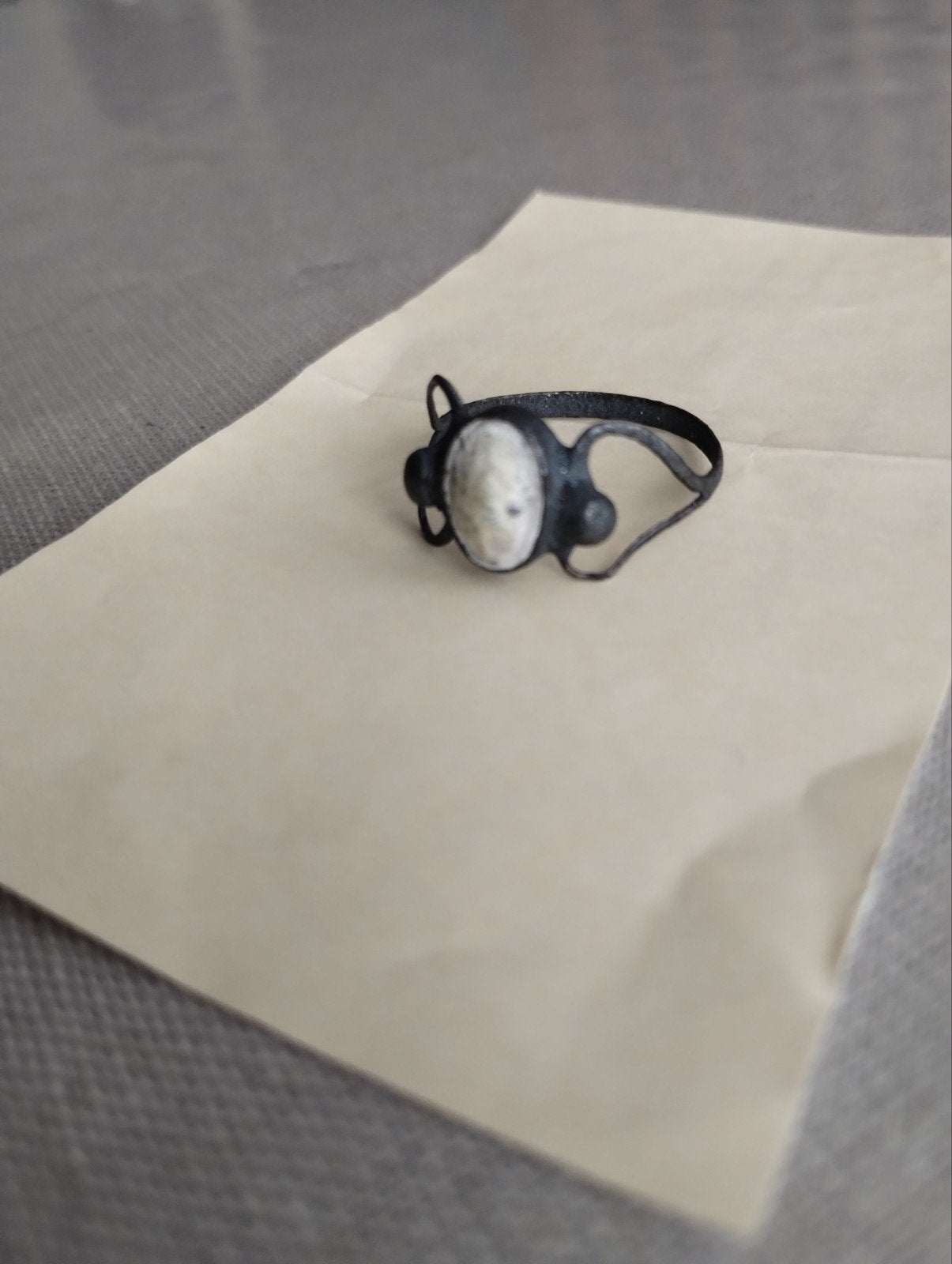 bodemvondst prachtige antieke zilveren ring, Ophalen of Verzenden