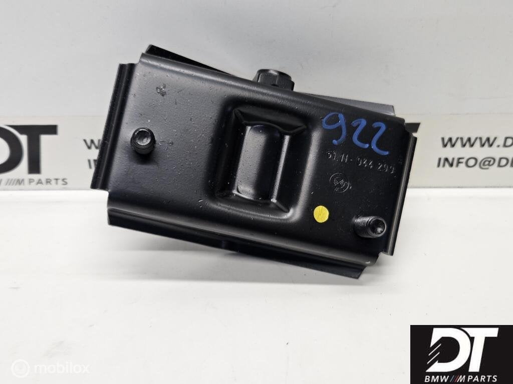 Holder bumper BMW 5-serie E34 51111944299, Nieuw, Ophalen of Verzenden, BMW, BMW