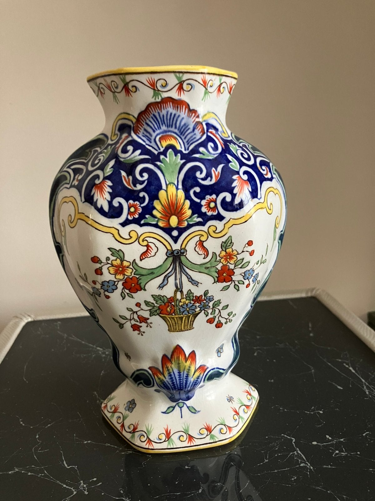 Prachtige vaas van Vieux Rouen Frankrijk puntgaag 20,5 cm, Ophalen of Verzenden
