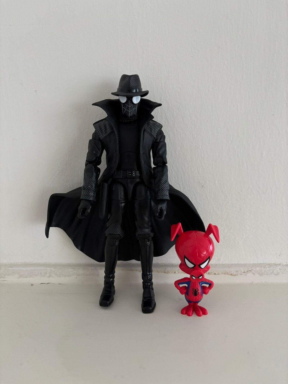 Spider-Man actiefiguur Spider Noir en Spider Ham, Ophalen of Verzenden, Zo goed als nieuw