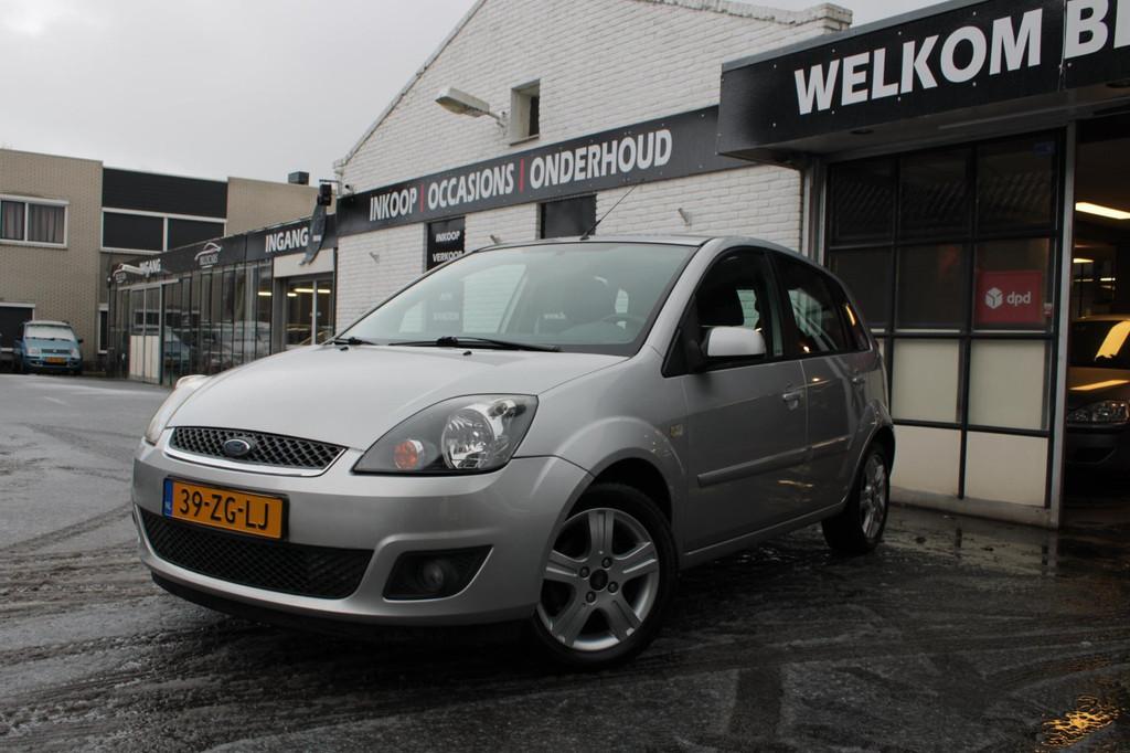 Ford Fiesta 1.3-8V Futura | Airco | Elec Ramen | NAP, 1299 cc, Stof, Zwart, 4 cilinders