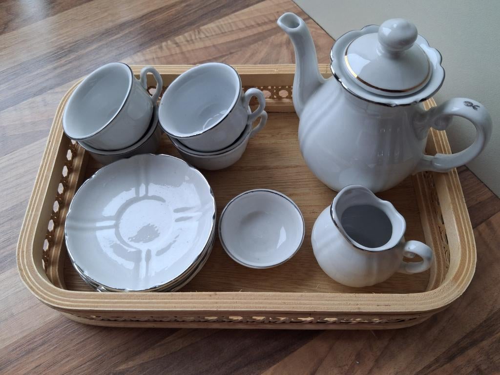Douwe Egberts  kinder serviesje jaren 80, Ophalen of Verzenden