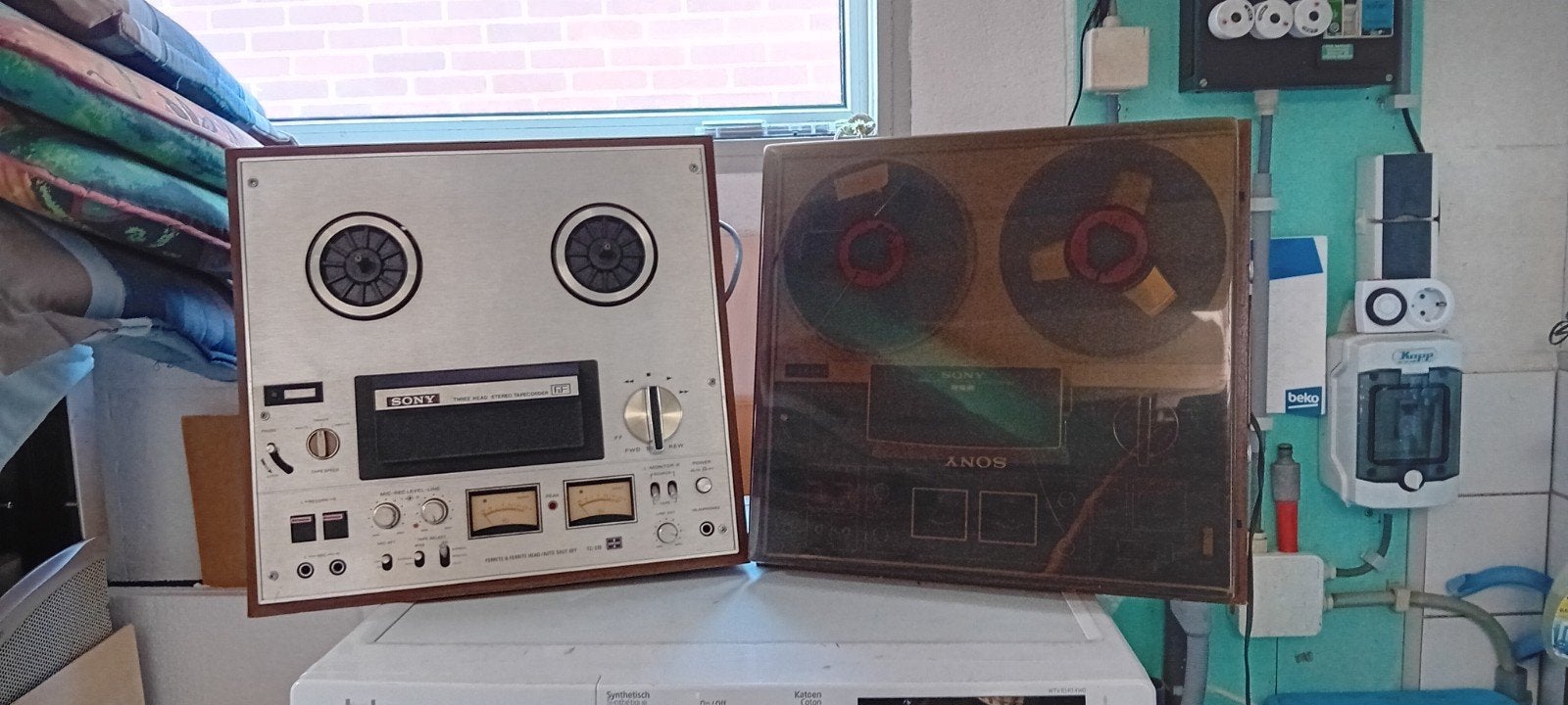 2x Sony Bandrecorder, 1 met stofkap, Ophalen, Bandrecorder, Met stofkap
