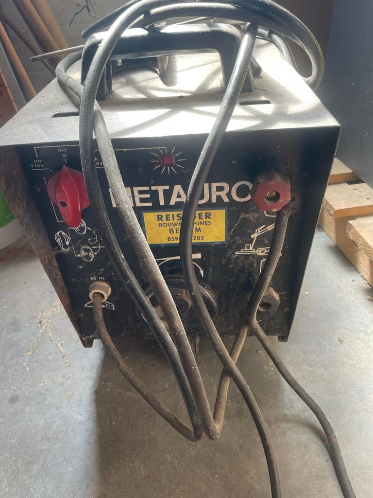 Metauro lasapparaat - Gebruikt, maar functioneel, Doe-het-zelf en Verbouw, Gereedschap | Lasapparaten, Gebruikt, Elektroden, 150 tot 250 ampère