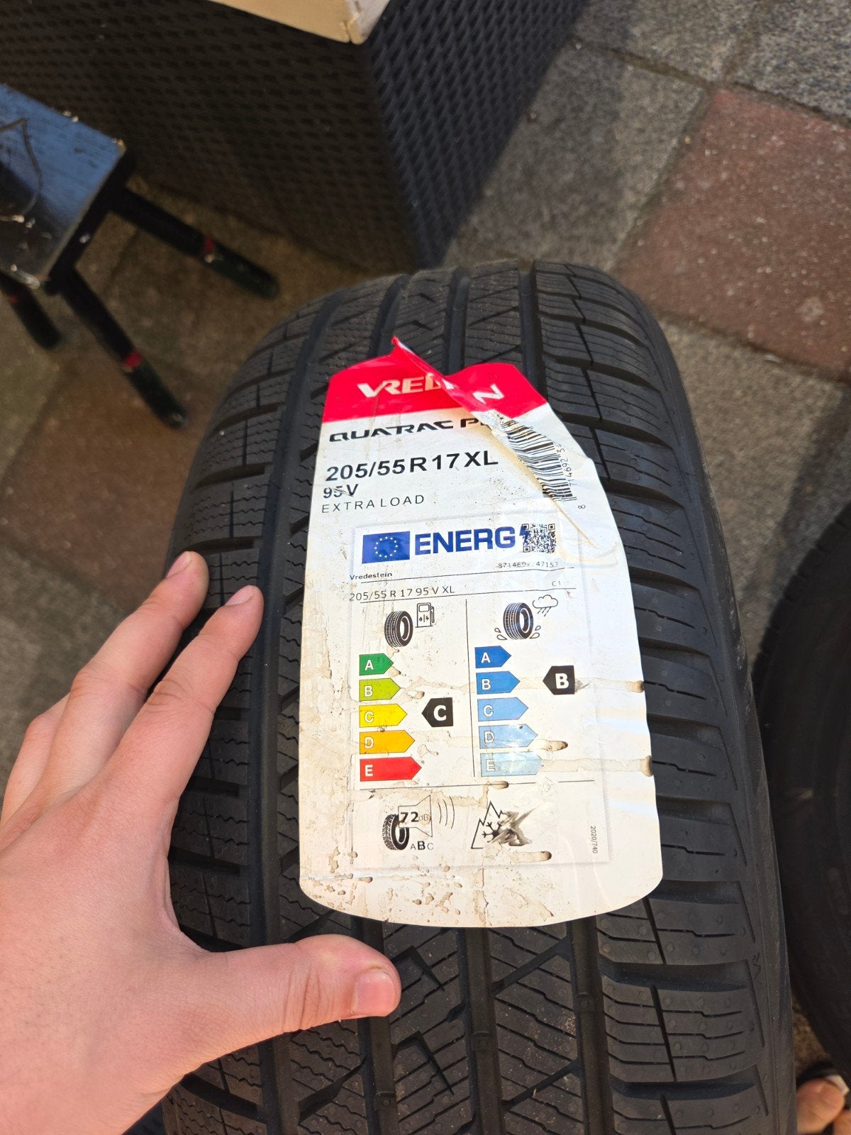 1x Vredestein Quatrac Pro All Season banden 205/55 R17 95V X, Ophalen, Nieuw