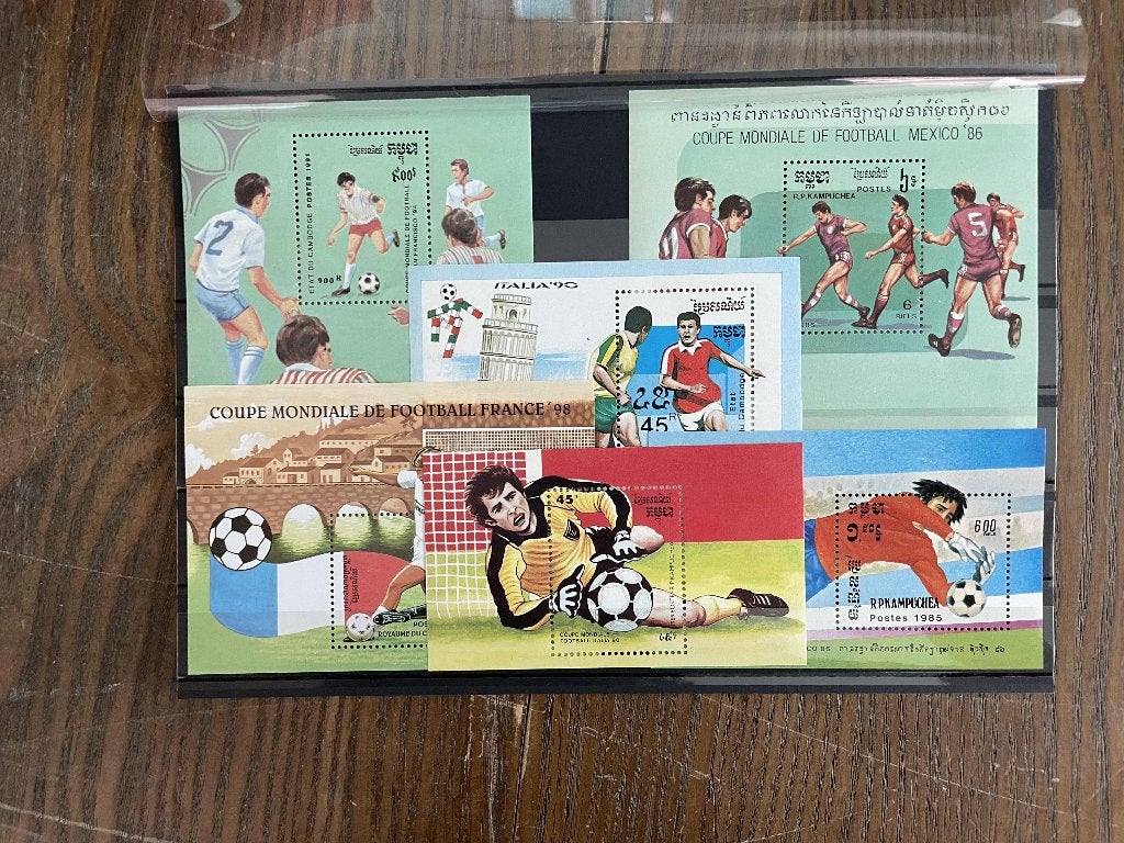 postzegels thema voetbal kaart 5, Verzenden, Postfris, Sport