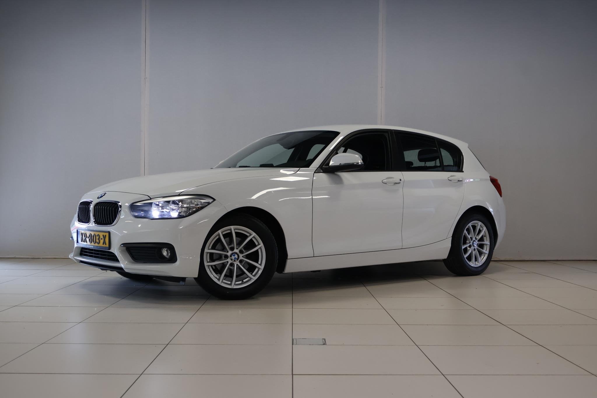 BMW 1-serie 116i Centennial High Executive, 1-Serie, Euro 6, Wit, Leder