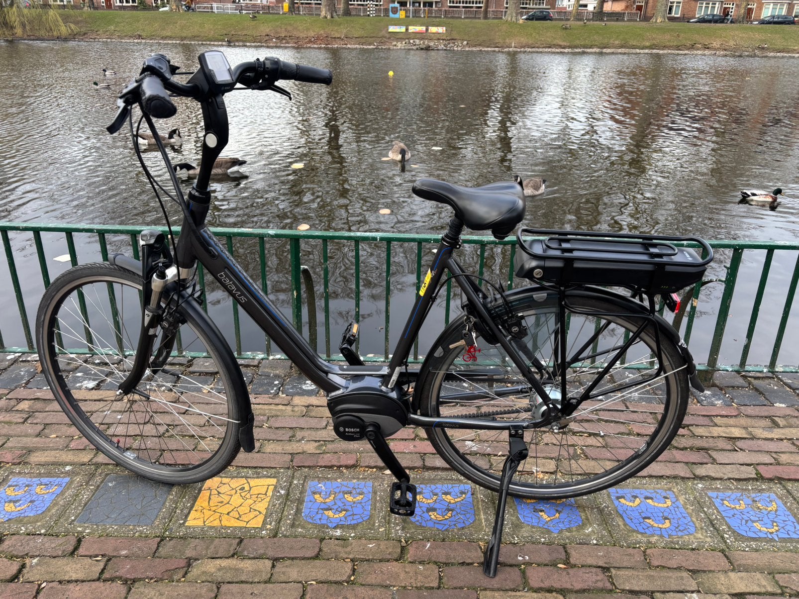 Riem aandrijving Batavus Bosch middenmotor ebike top staat, Fietsen en Brommers, Elektrische fietsen, Ophalen, Batavus, Zo goed als nieuw