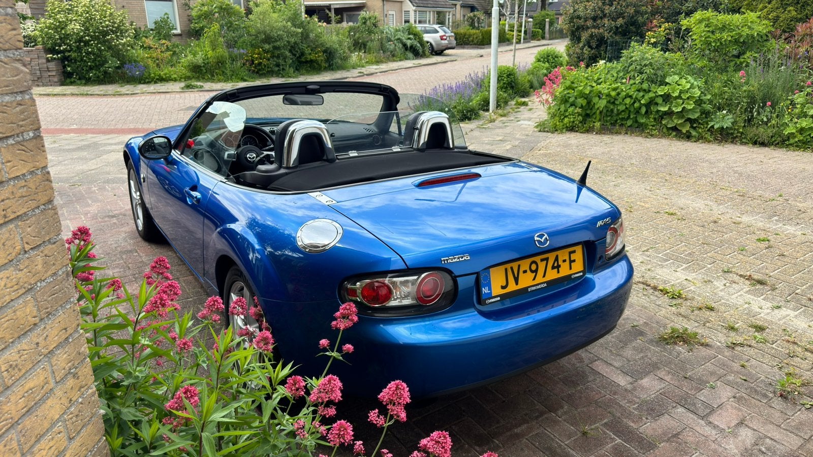 Mazda MX-5 1.8 Exclusive | Leer, Keyless, Carplay, Achterwielaandrijving, Zwart, 4 cilinders, Cabriolet