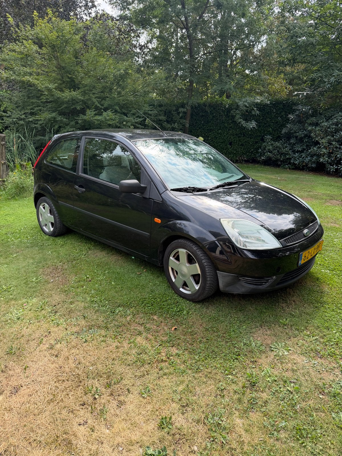 Ford Fiësta 2003 Zwart, Auto's, Ford, Voorwielaandrijving, 15 km/l, 1242 cc, 4 cilinders